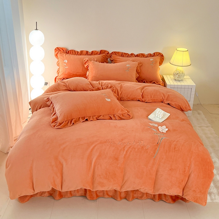91家纺网 家纺一手货源 找家纺 梦莱斯 2025新款全消光床盖款牛奶绒刺绣四件套-山茶花 山茶花-橙