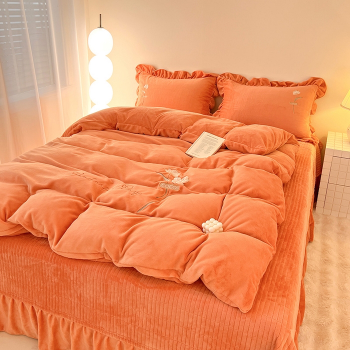 91家纺网 家纺一手货源 找家纺 梦莱斯 2025新款全消光床盖款牛奶绒刺绣四件套-山茶花 山茶花-橙