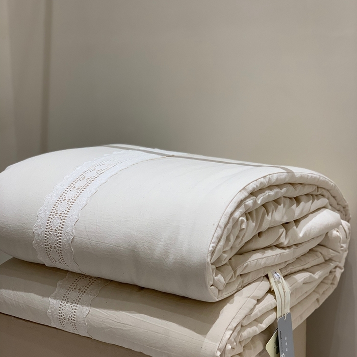 91家纺网 家纺一手货源 找家纺 汇庭 2025秋冬新款·棉本色春秋被系列 白色