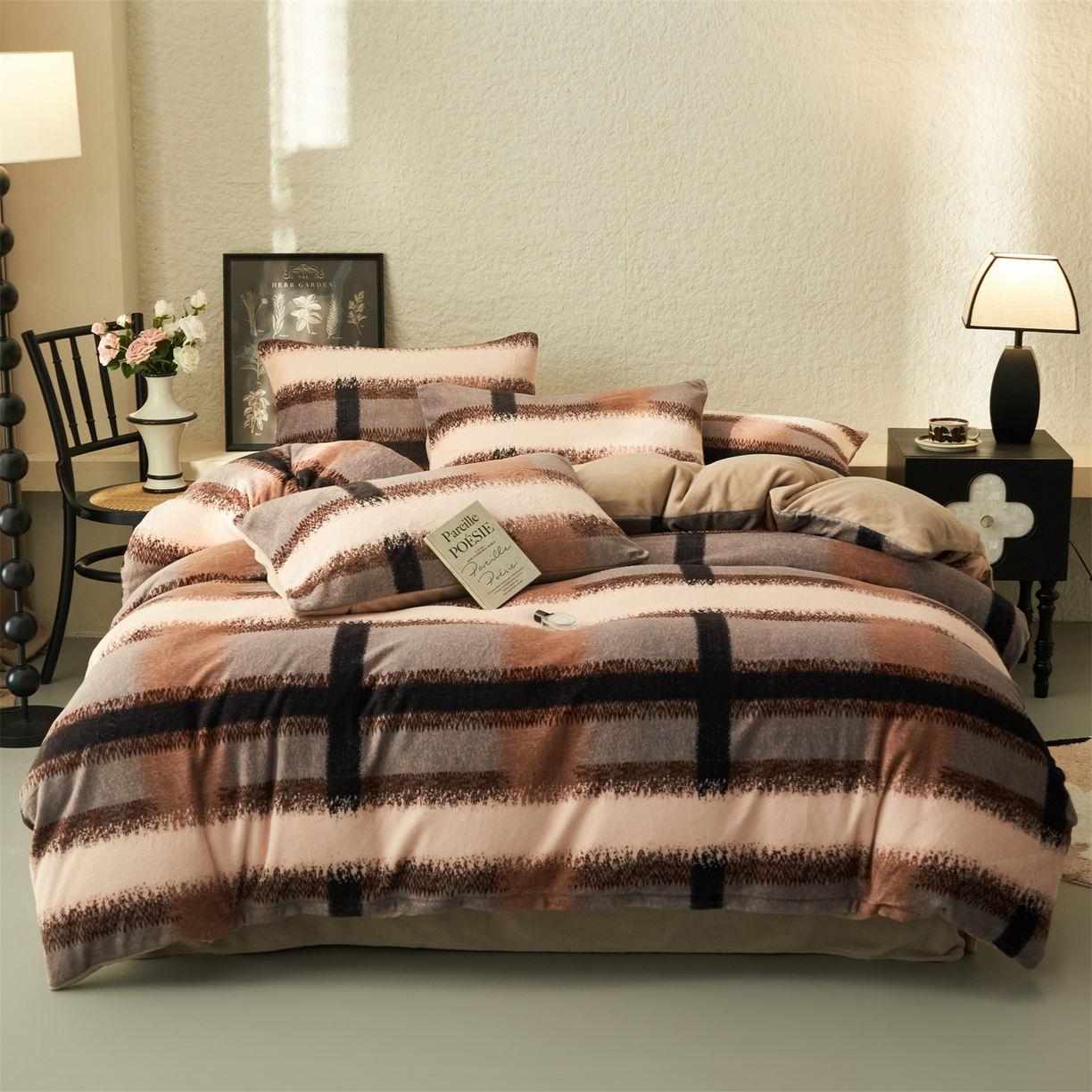 91家纺网 家纺一手货源 找家纺 金鹰 2025新款A类数码印花牛奶绒四件套绒套件 漫意