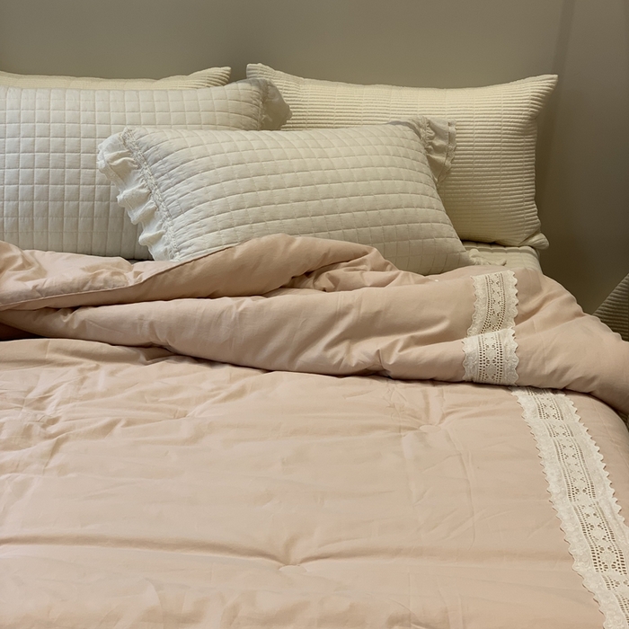 91家纺网 家纺一手货源 找家纺 汇庭 2025秋冬新款·棉本色春秋被系列 粉色