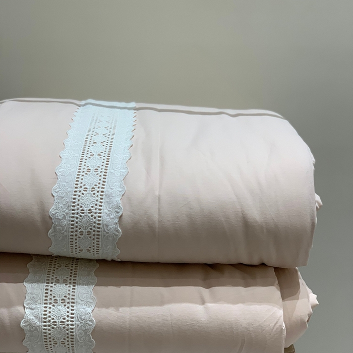 91家纺网 家纺一手货源 找家纺 汇庭 2025秋冬新款·棉本色春秋被系列 粉色