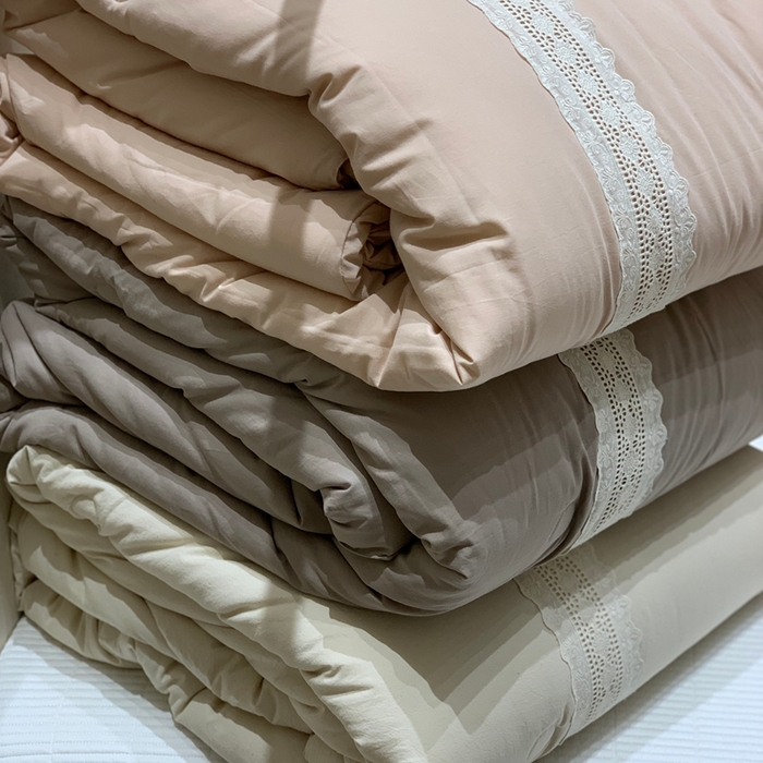 91家纺网 家纺一手货源 找家纺 汇庭 2025秋冬新款·棉本色春秋被系列 组合图仅供参考