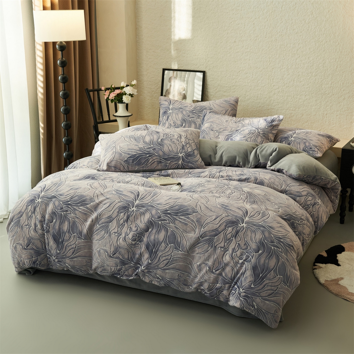 91家纺网 家纺一手货源 找家纺 金鹰 2025新款A类数码印花牛奶绒四件套绒套件 秋日恋曲