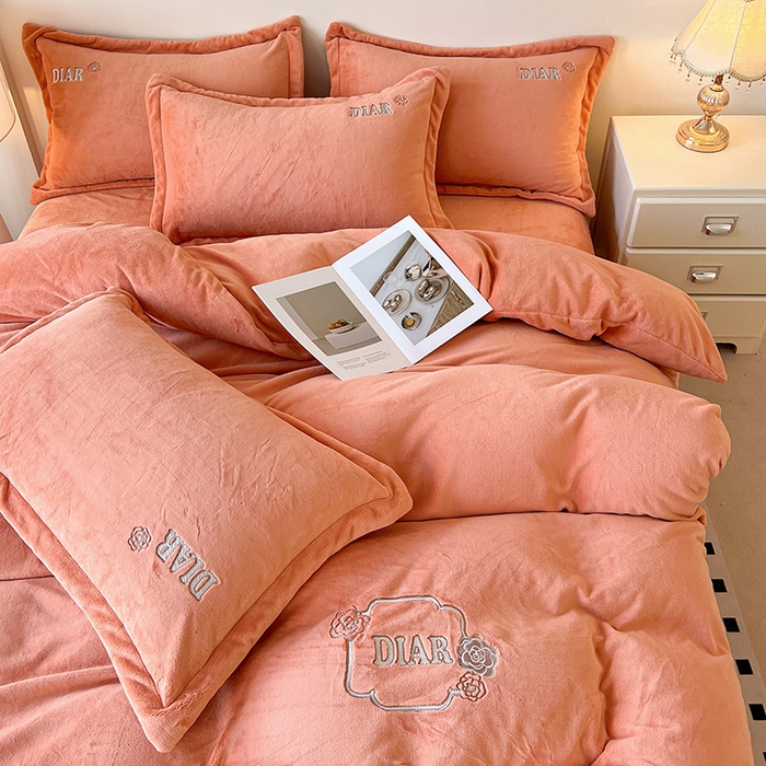 91家纺网 家纺一手货源 找家纺 梦莱斯 2025全消光加厚牛奶绒四件套 - 山茶花系列 山茶花-橙