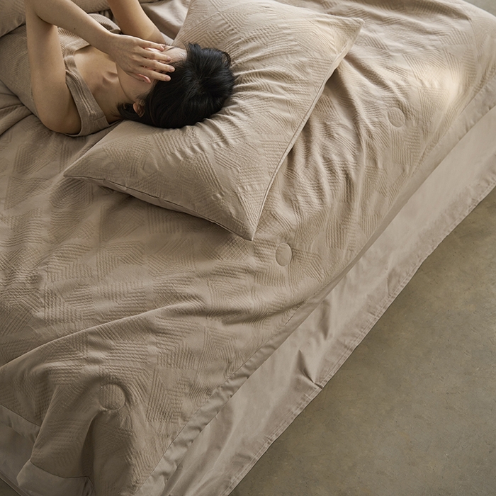 91家纺网 家纺一手货源 找家纺 宜代光年 2025新款60s水洗棉全棉提花夏被 卡曼