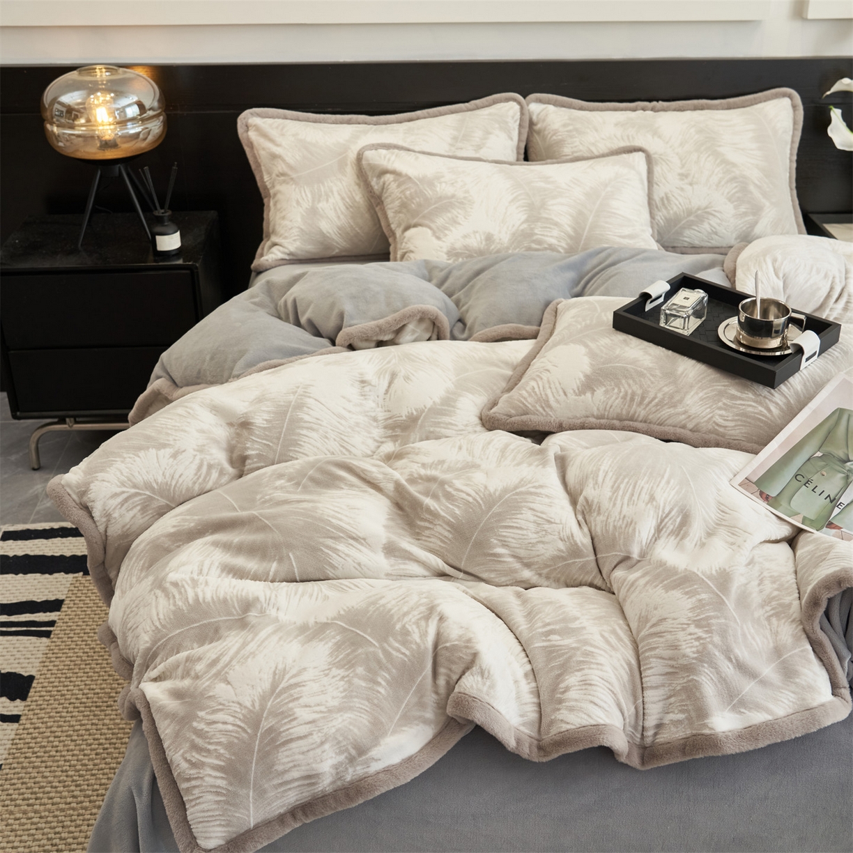 91家纺网 家纺一手货源 找家纺 （总）金鹰 2025新款A类雕花牛奶绒烂花兔毛包边四件套