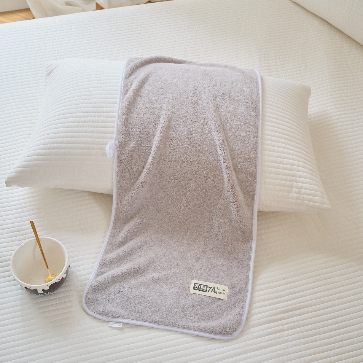 91家纺网 家纺一手货源 找家纺 沐瑟家纺 2025新款亲肤柔软珊瑚绒毛巾浴巾-抗菌系列 抗菌-灰色 70*140cm浴巾/条