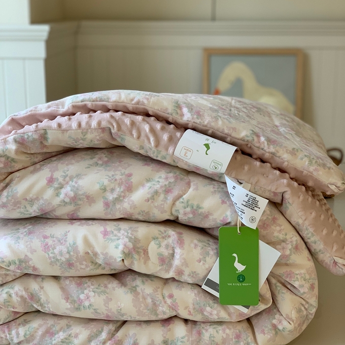 91家纺网 家纺一手货源 找家纺 汇庭 2025秋冬新款·糯米纱布双人豆豆被系列 茉莉粉