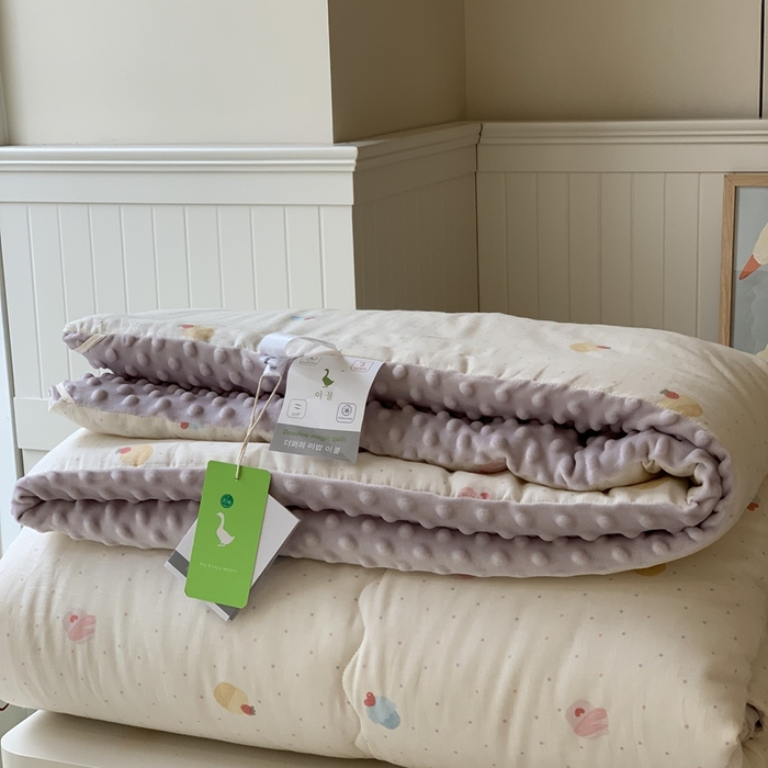 91家纺网 家纺一手货源 找家纺 汇庭 2025秋冬新款·糯米纱布双人豆豆被系列 泡芙甜心