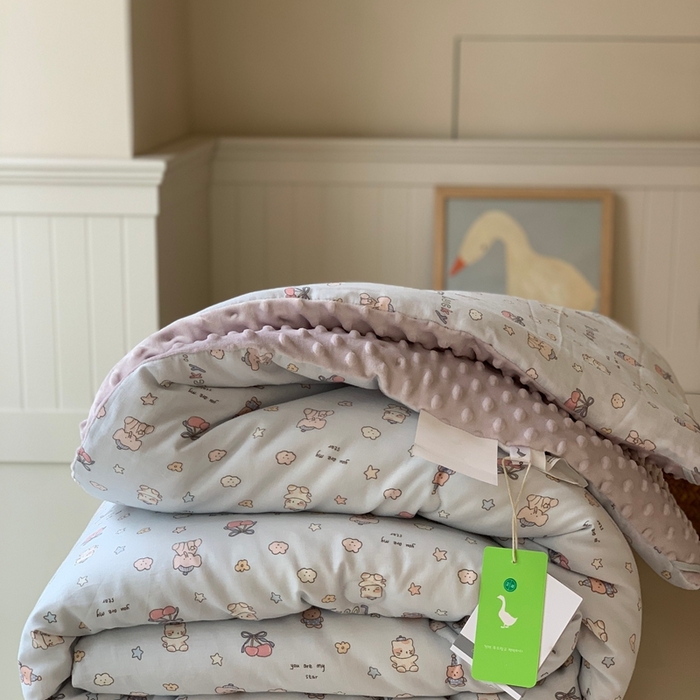 91家纺网 家纺一手货源 找家纺 汇庭 2025秋冬新款·糯米纱布双人豆豆被系列 皮皮象蓝