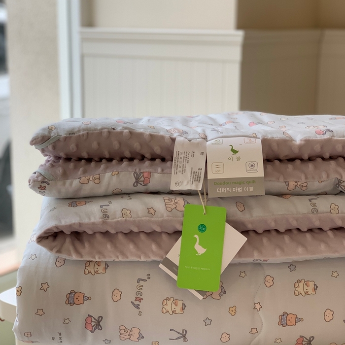 91家纺网 家纺一手货源 找家纺 汇庭 2025秋冬新款·糯米纱布双人豆豆被系列 皮皮象蓝