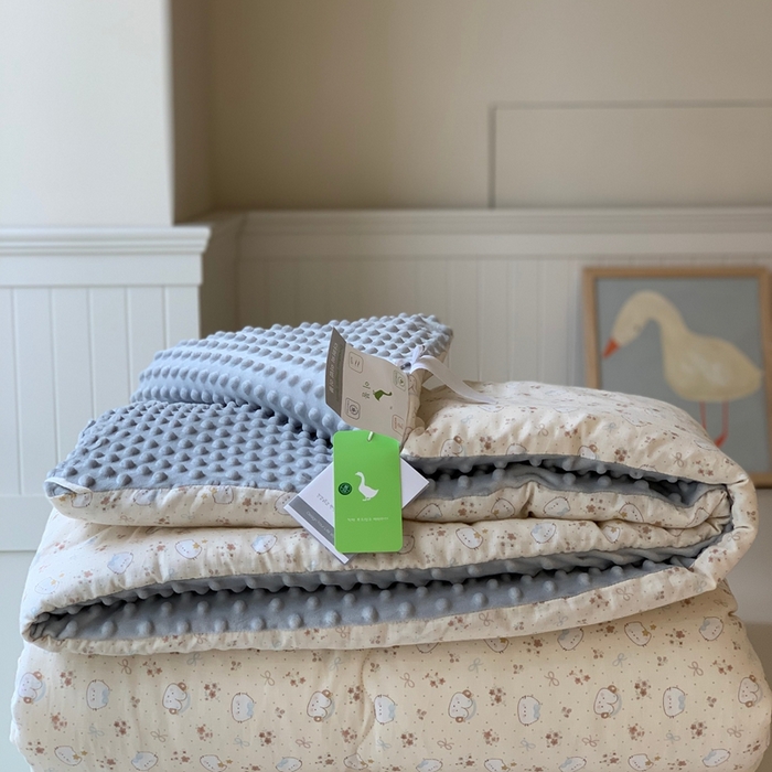 91家纺网 家纺一手货源 找家纺 汇庭 2025秋冬新款·糯米纱布双人豆豆被系列 小奶泡