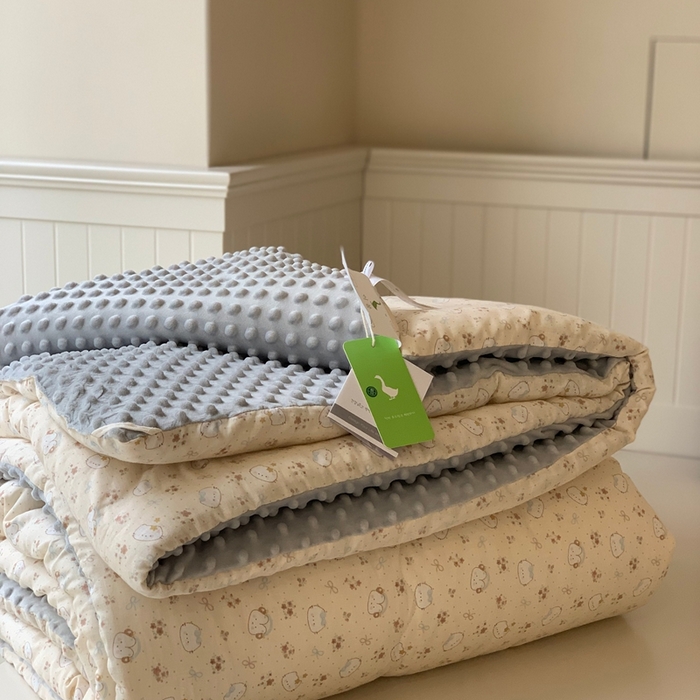 91家纺网 家纺一手货源 找家纺 汇庭 2025秋冬新款·糯米纱布双人豆豆被系列 小奶泡