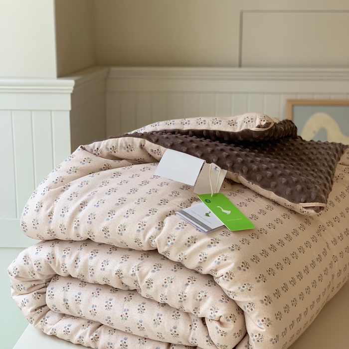 91家纺网 家纺一手货源 找家纺 汇庭 2025秋冬新款·糯米纱布双人豆豆被系列 伊娜