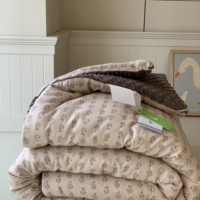 91家纺网 家纺一手货源 找家纺 汇庭 2025秋冬新款·糯米纱布双人豆豆被系列 伊娜