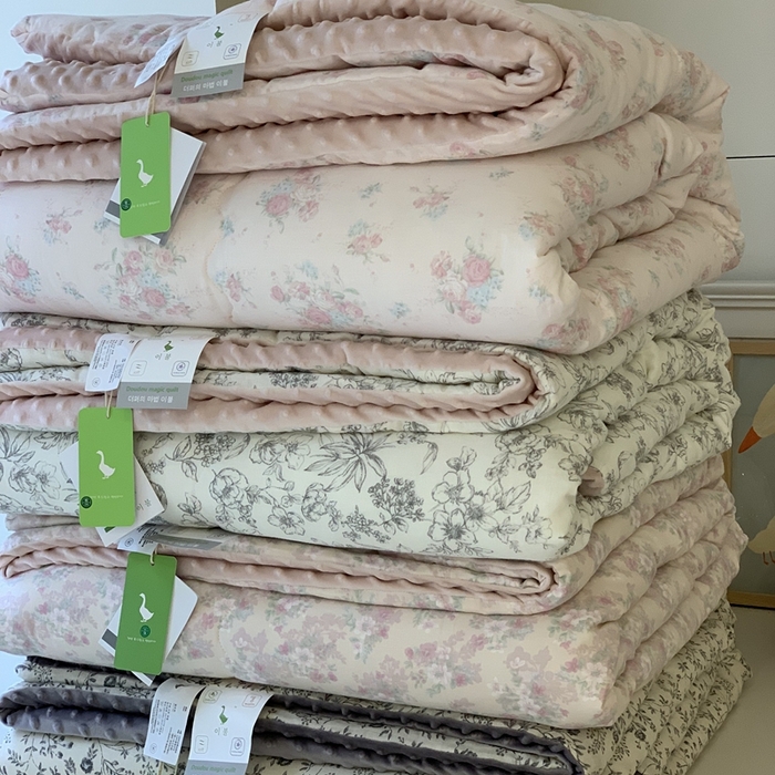 91家纺网 家纺一手货源 找家纺 汇庭 2025秋冬新款·糯米纱布双人豆豆被系列 组合图仅供参考