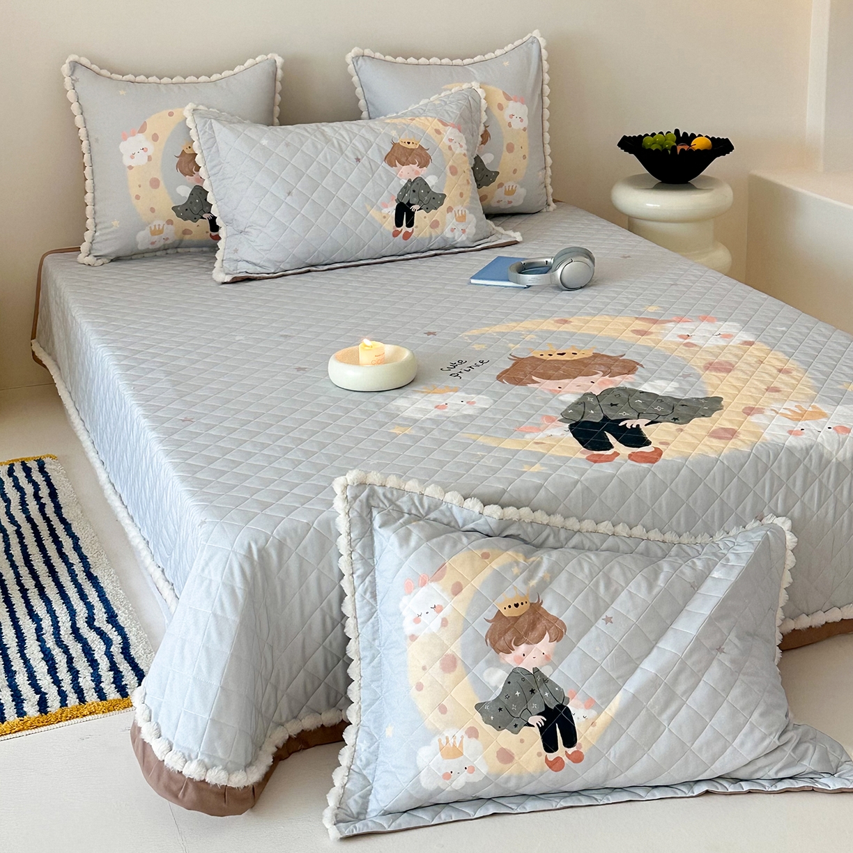 91家纺网 家纺一手货源 找家纺 漫调家纺 2025新款全棉磨毛大版卡通床盖套件 小王子