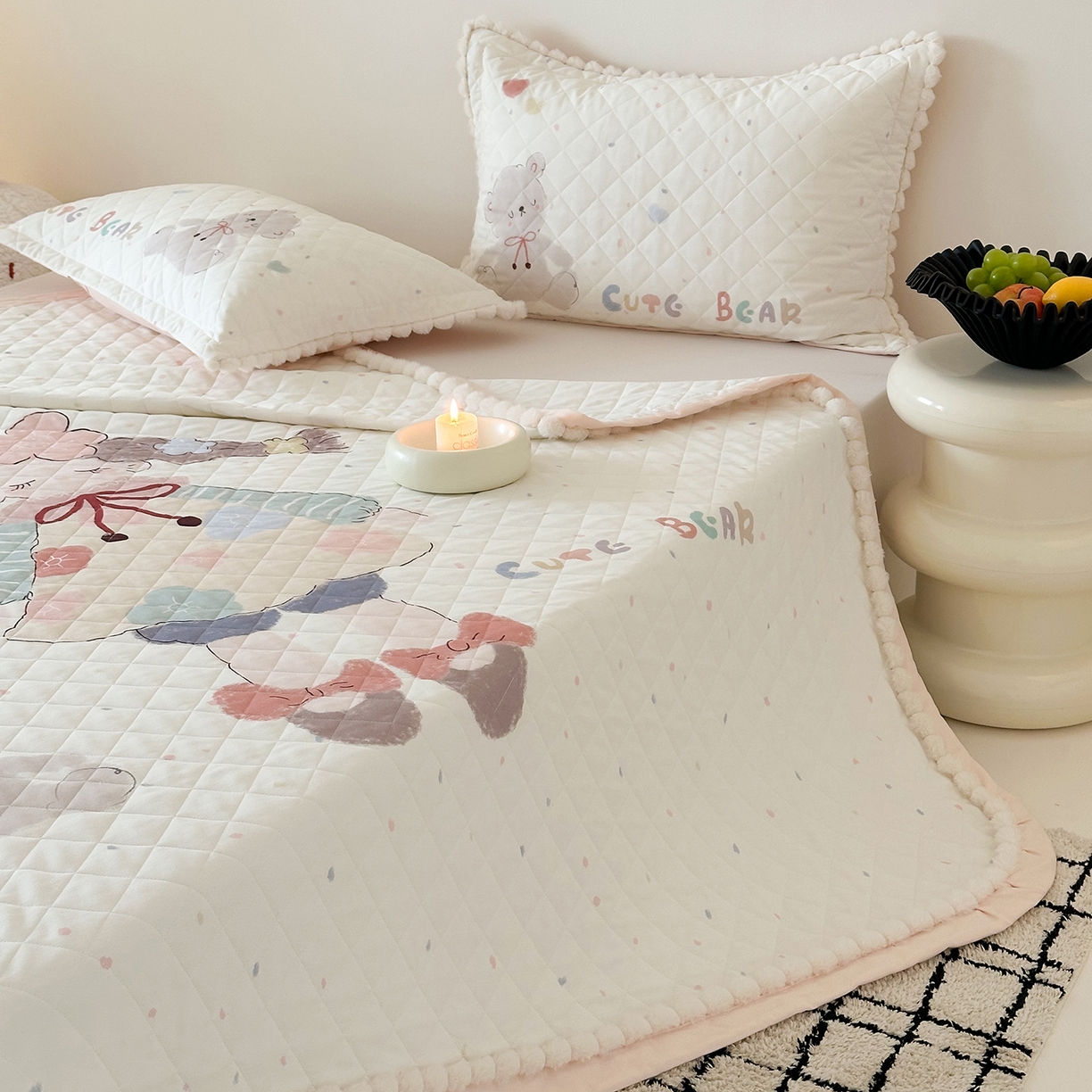 91家纺网 家纺一手货源 找家纺 （总）漫调家纺 2025新款全棉磨毛大版卡通床盖套件