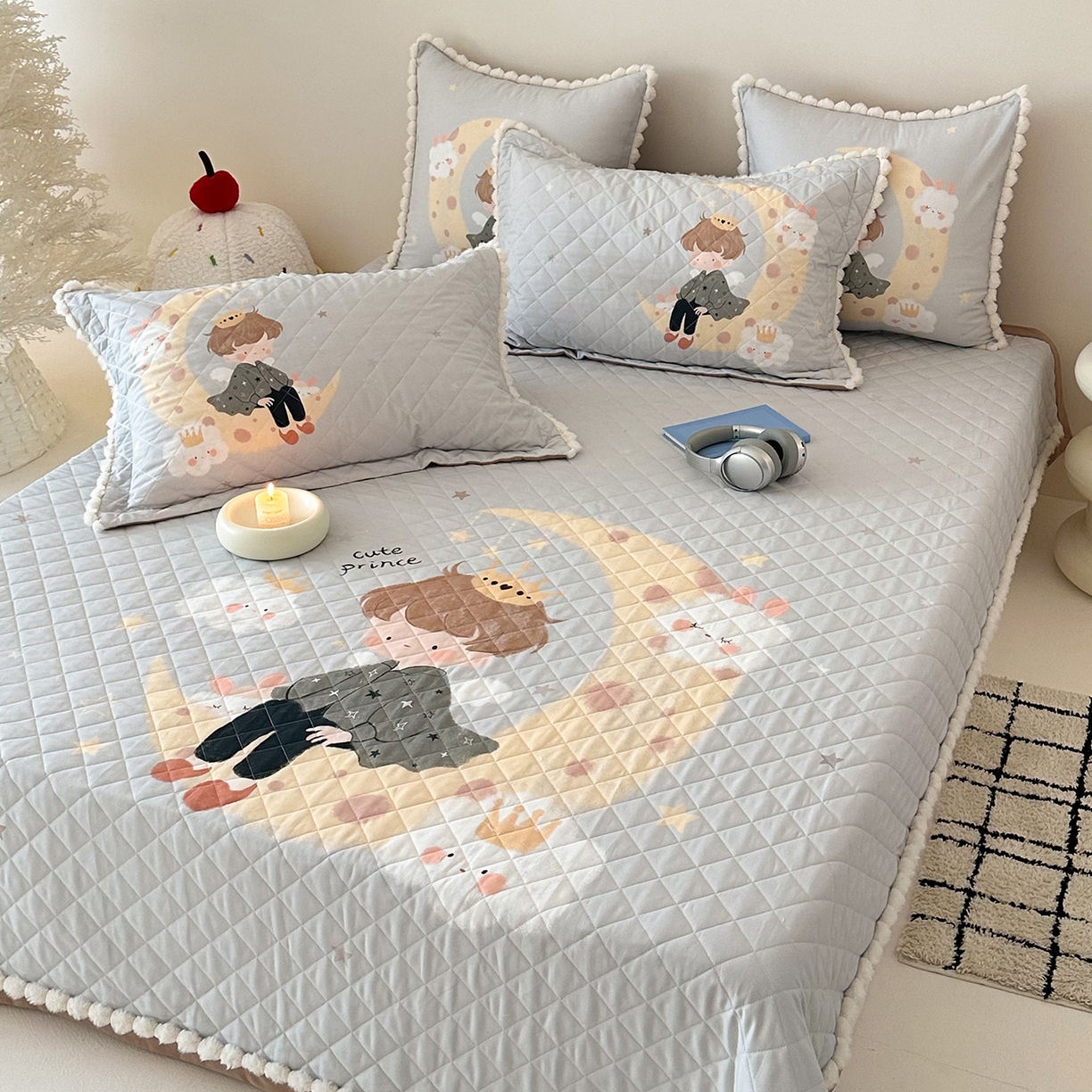 91家纺网 家纺一手货源 找家纺 漫调家纺 2025新款全棉磨毛大版卡通床盖套件 小王子