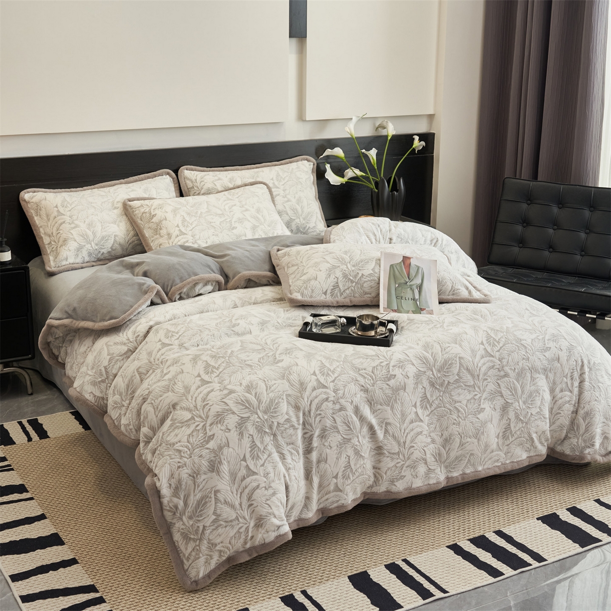 91家纺网 家纺一手货源 找家纺 金鹰 2025新款A类雕花牛奶绒烂花兔毛包边四件套 羽叶