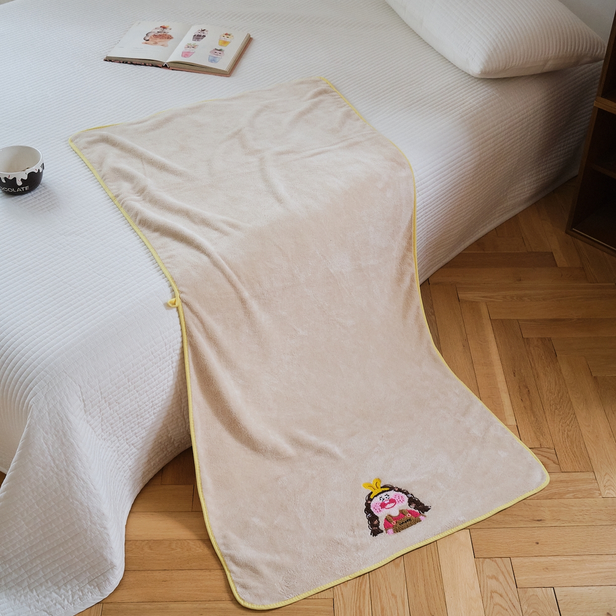 91家纺网 家纺一手货源 找家纺 沐瑟家纺 2025新款亲肤柔软珊瑚绒毛巾浴巾-富婆系列 富婆-米色 70*140cm浴巾/条