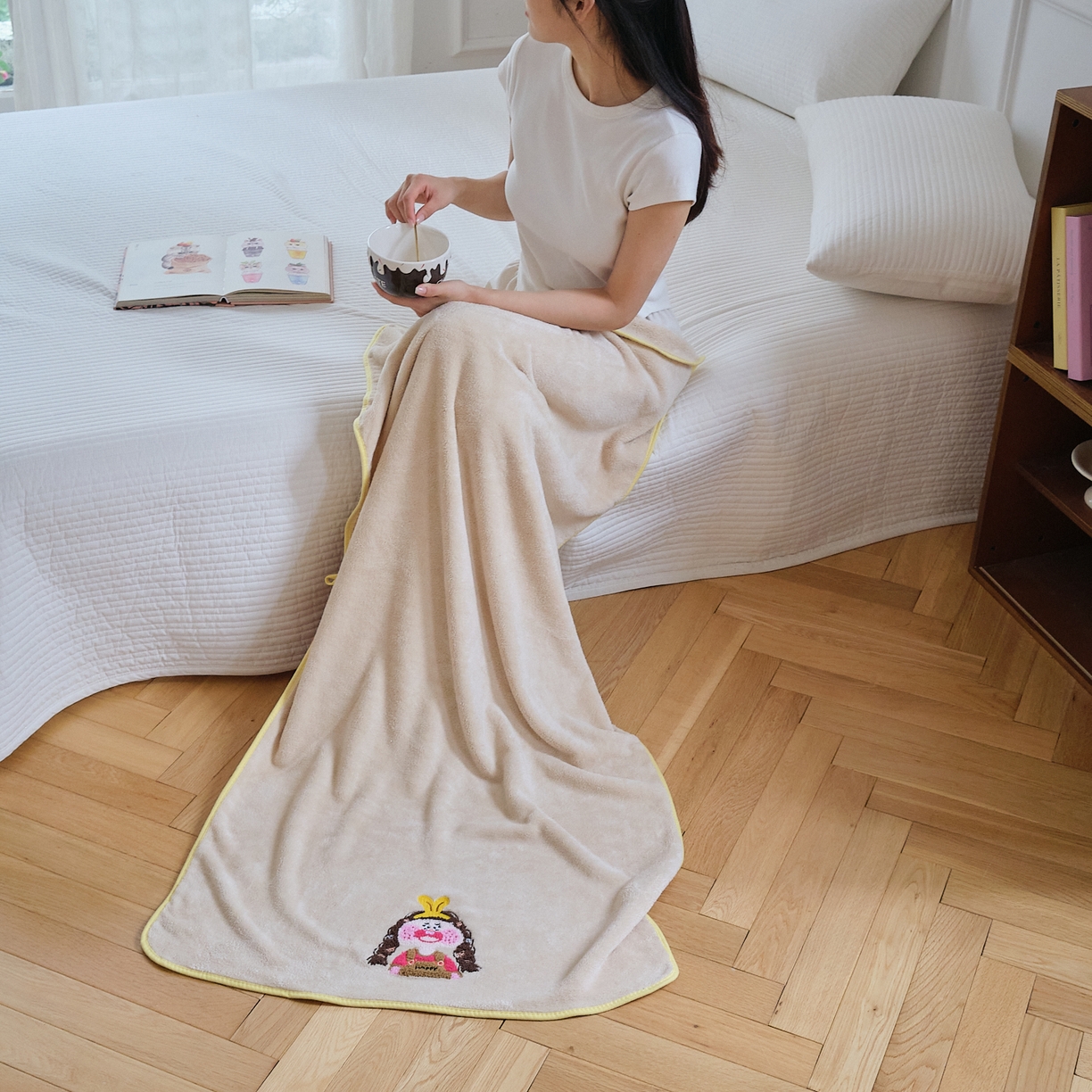 91家纺网 家纺一手货源 找家纺 沐瑟家纺 2025新款亲肤柔软珊瑚绒毛巾浴巾-富婆系列 富婆-米色 70*140cm浴巾/条