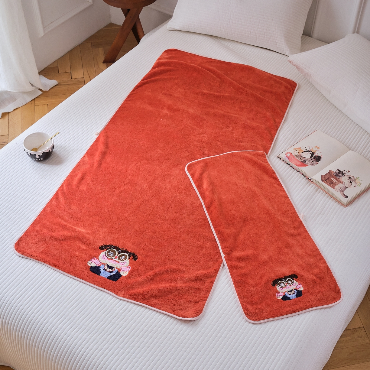 91家纺网 家纺一手货源 找家纺 沐瑟家纺 2025新款亲肤柔软珊瑚绒毛巾浴巾-富婆系列 富婆-桔红 40*80cm毛巾/条