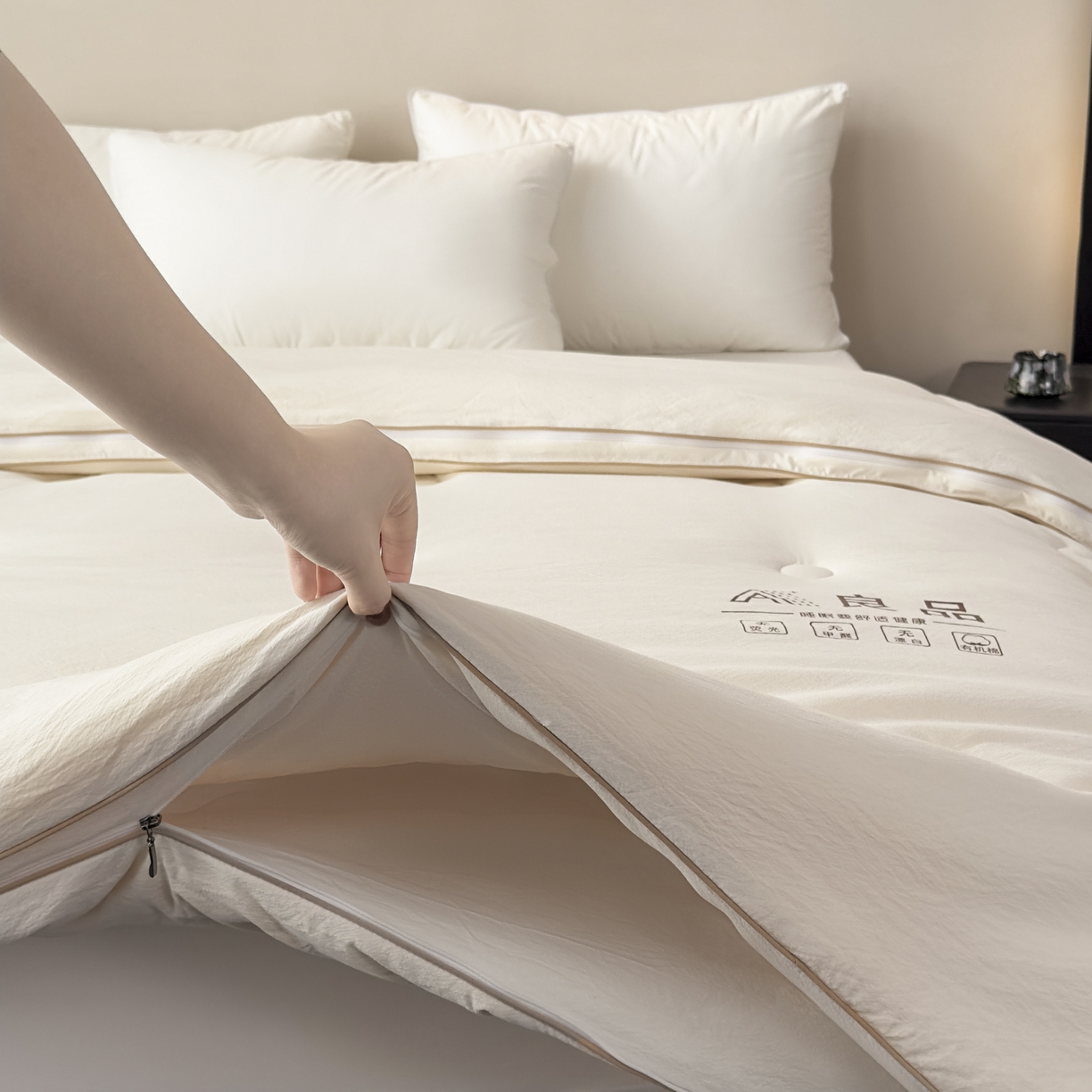 91家纺网 家纺一手货源 找家纺 蓝雀翎 2025新款10%针织糯糯棉大豆子母被被子被芯 白色