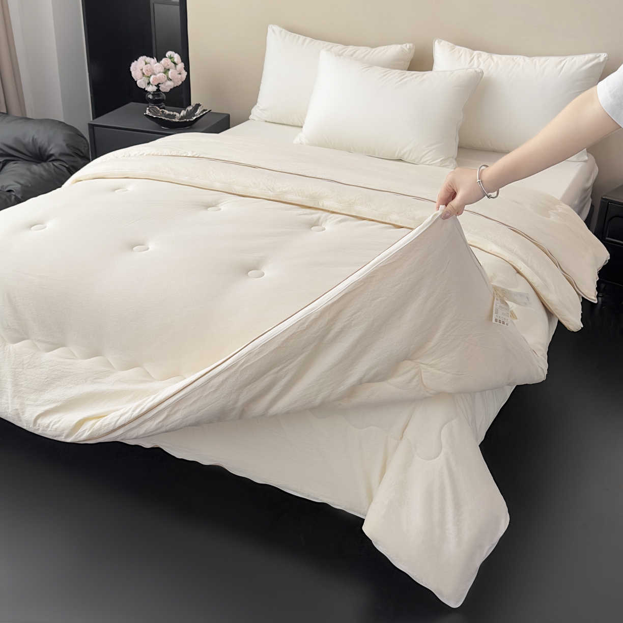 91家纺网 家纺一手货源 找家纺 蓝雀翎 2025新款10%针织糯糯棉大豆子母被被子被芯 白色