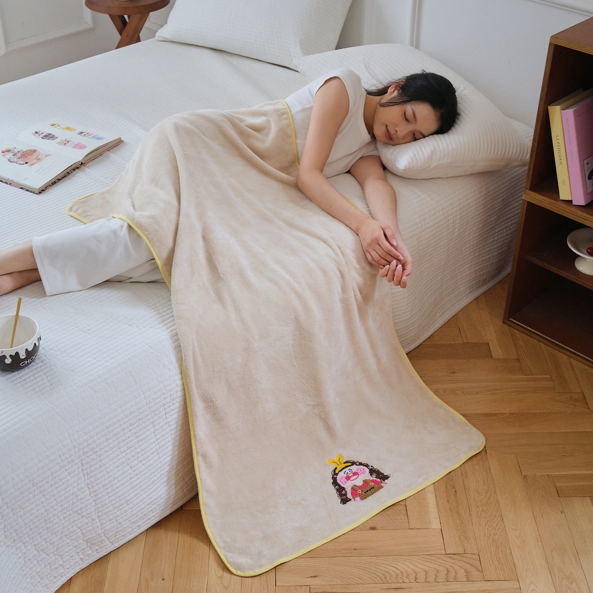 91家纺网 家纺一手货源 找家纺 沐瑟家纺 2025新款亲肤柔软珊瑚绒毛巾浴巾-富婆系列 富婆-米色 40*80cm毛巾/条