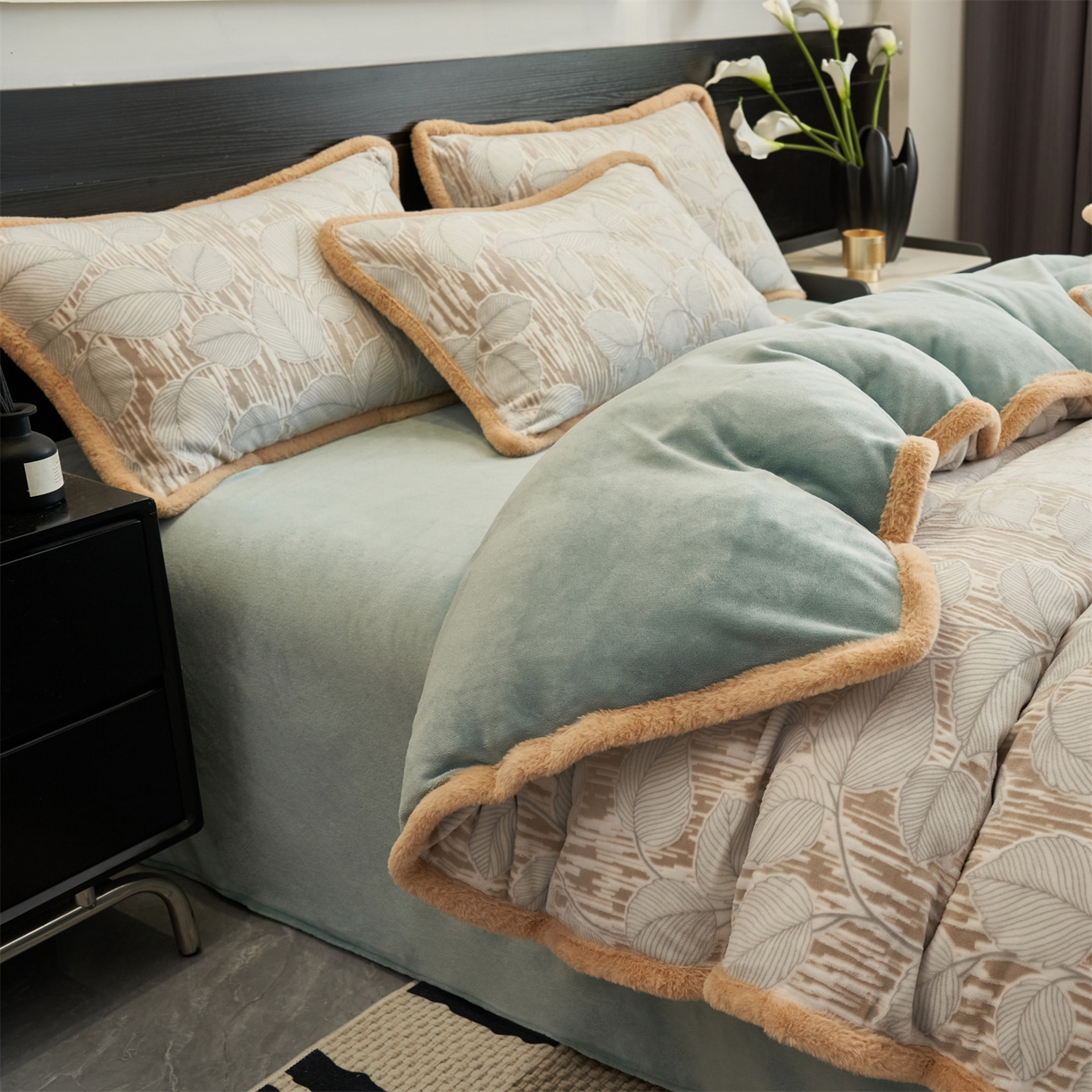 91家纺网 家纺一手货源 找家纺 金鹰 2025新款A类雕花牛奶绒烂花兔毛包边四件套 仲夏晨歌