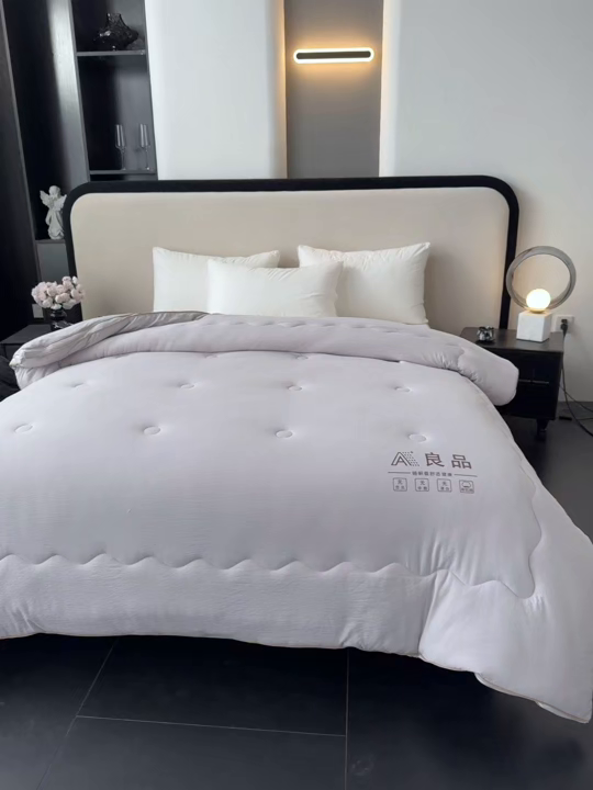 91家纺网 家纺一手货源 找家纺 蓝雀翎 2025新款10%针织糯糯棉大豆子母被被子被芯 灰色