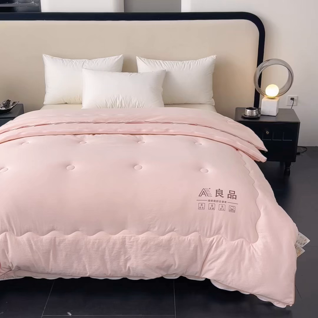 91家纺网 家纺一手货源 找家纺 蓝雀翎 2025新款10%针织糯糯棉大豆子母被被子被芯 粉色