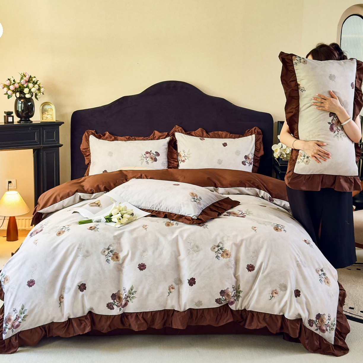 91家纺网 家纺一手货源 找家纺 （总）由丽家纺 2025新款法式全棉贡缎花边款数码印花四件套（控价券后299起）,津妮亚-红,津妮亚-绿,艾恩瑟-红,艾恩瑟-绿,槿薇-红,槿薇-绿,玛利戈德-红,玛利戈德-米,疏棠-绿,疏棠-紫,晚笙-米,希贝尔