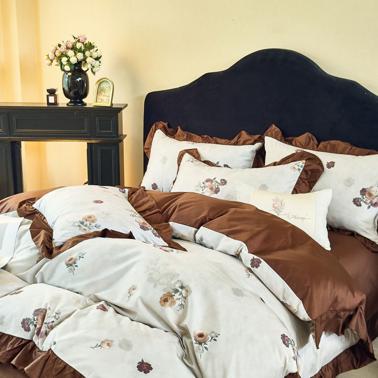 91家纺网 家纺一手货源 找家纺 （总）由丽家纺 2025新款法式全棉贡缎花边款数码印花四件套（控价券后299起）