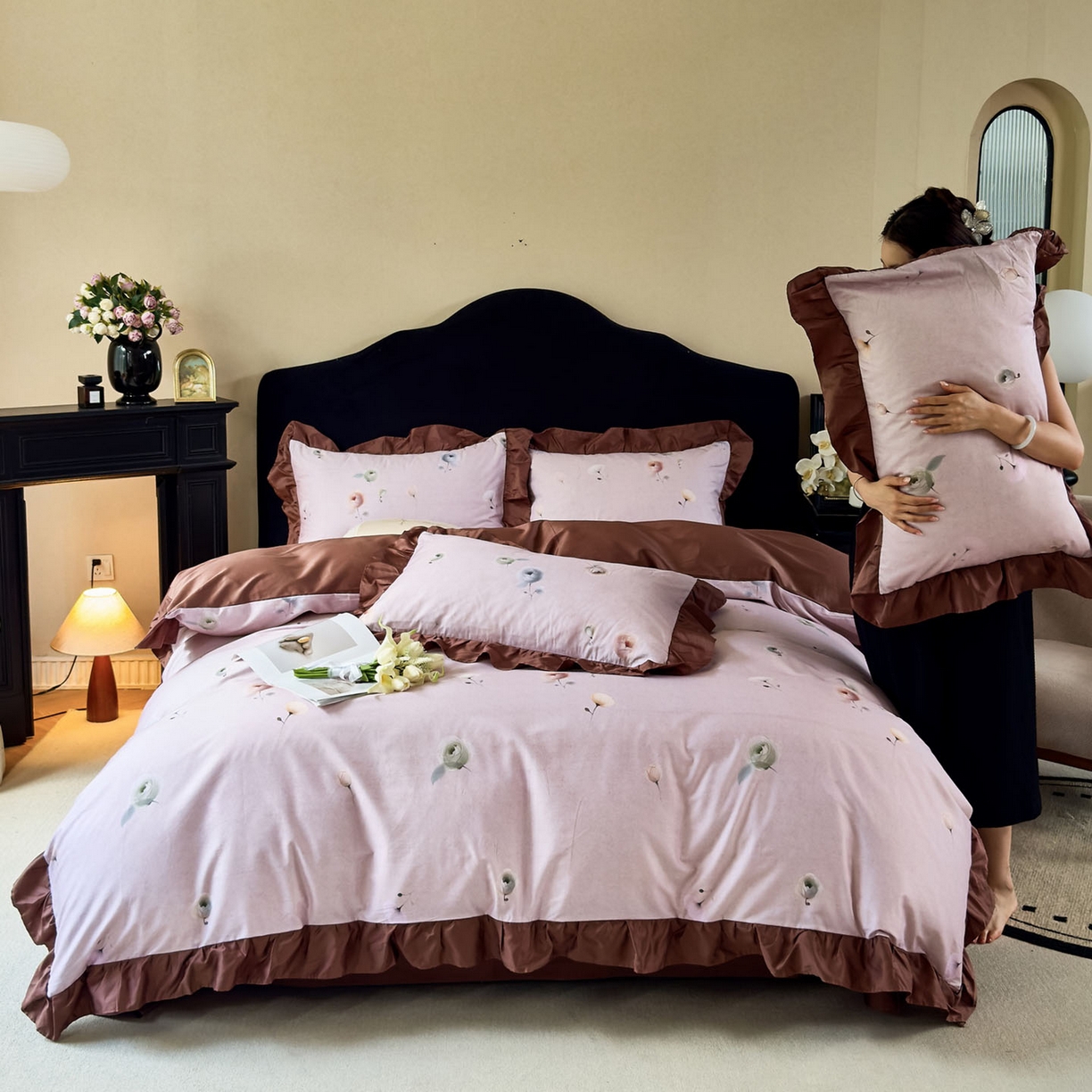 91家纺网 家纺一手货源 找家纺 （总）由丽家纺 2025新款法式全棉贡缎花边款数码印花四件套（控价券后299起）