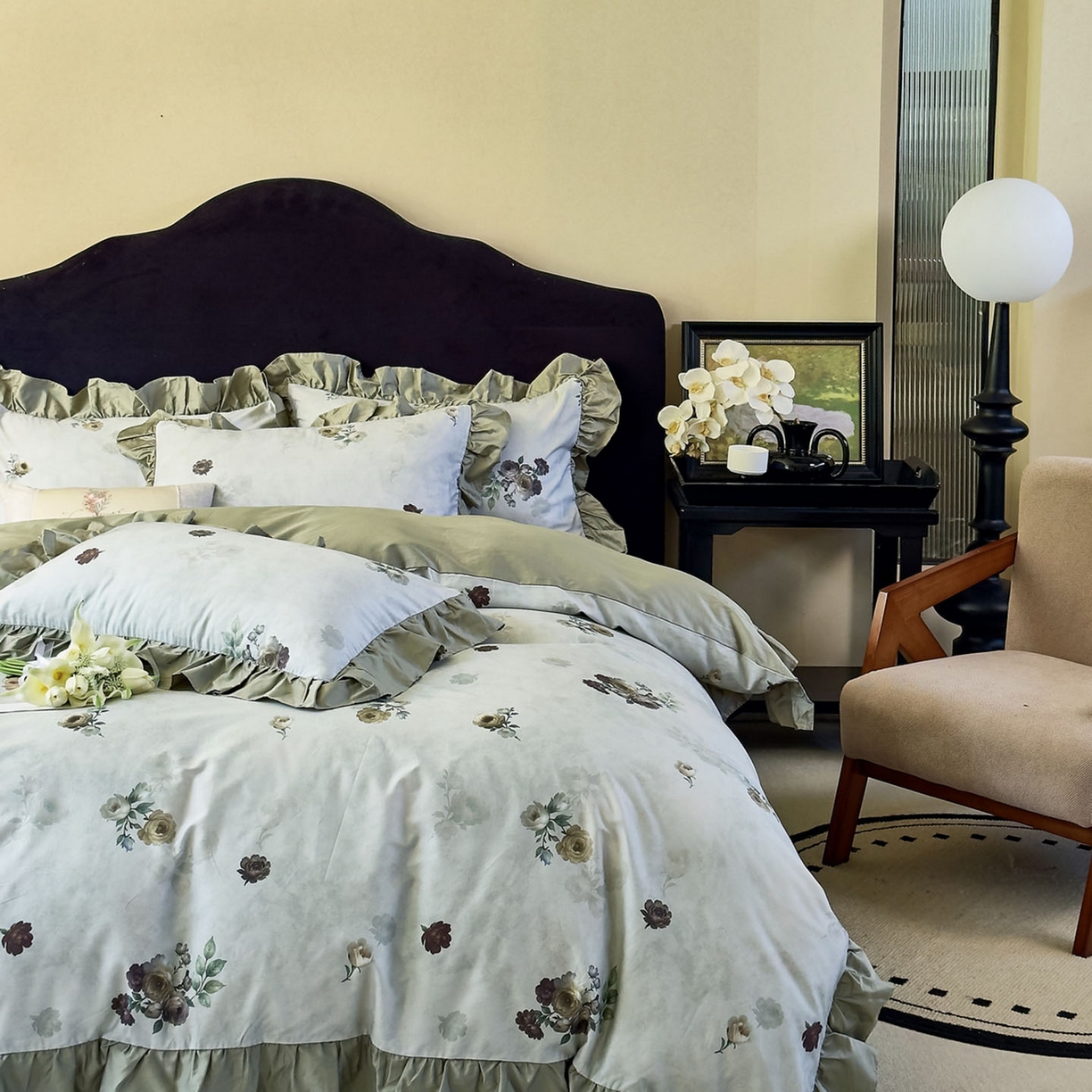 91家纺网 家纺一手货源 找家纺 由丽家纺 2025新款法式全棉贡缎花边款数码印花四件套（控价券后299起） 津妮亚-绿