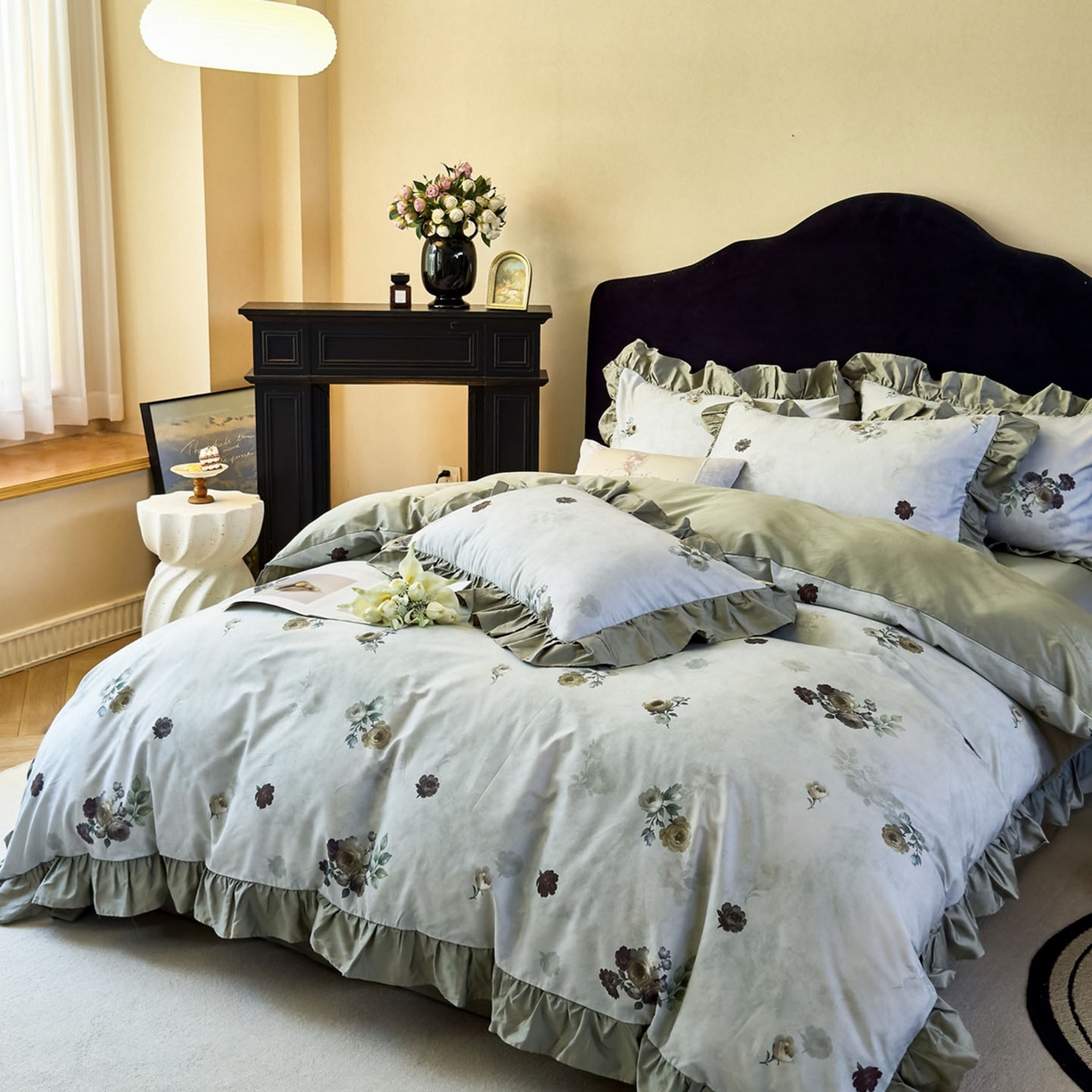 91家纺网 家纺一手货源 找家纺 由丽家纺 2025新款法式全棉贡缎花边款数码印花四件套（控价券后299起） 津妮亚-绿