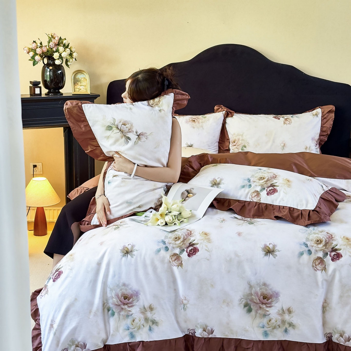 91家纺网 家纺一手货源 找家纺 由丽家纺 2025新款法式全棉贡缎花边款数码印花四件套（控价券后299起） 槿薇-绿