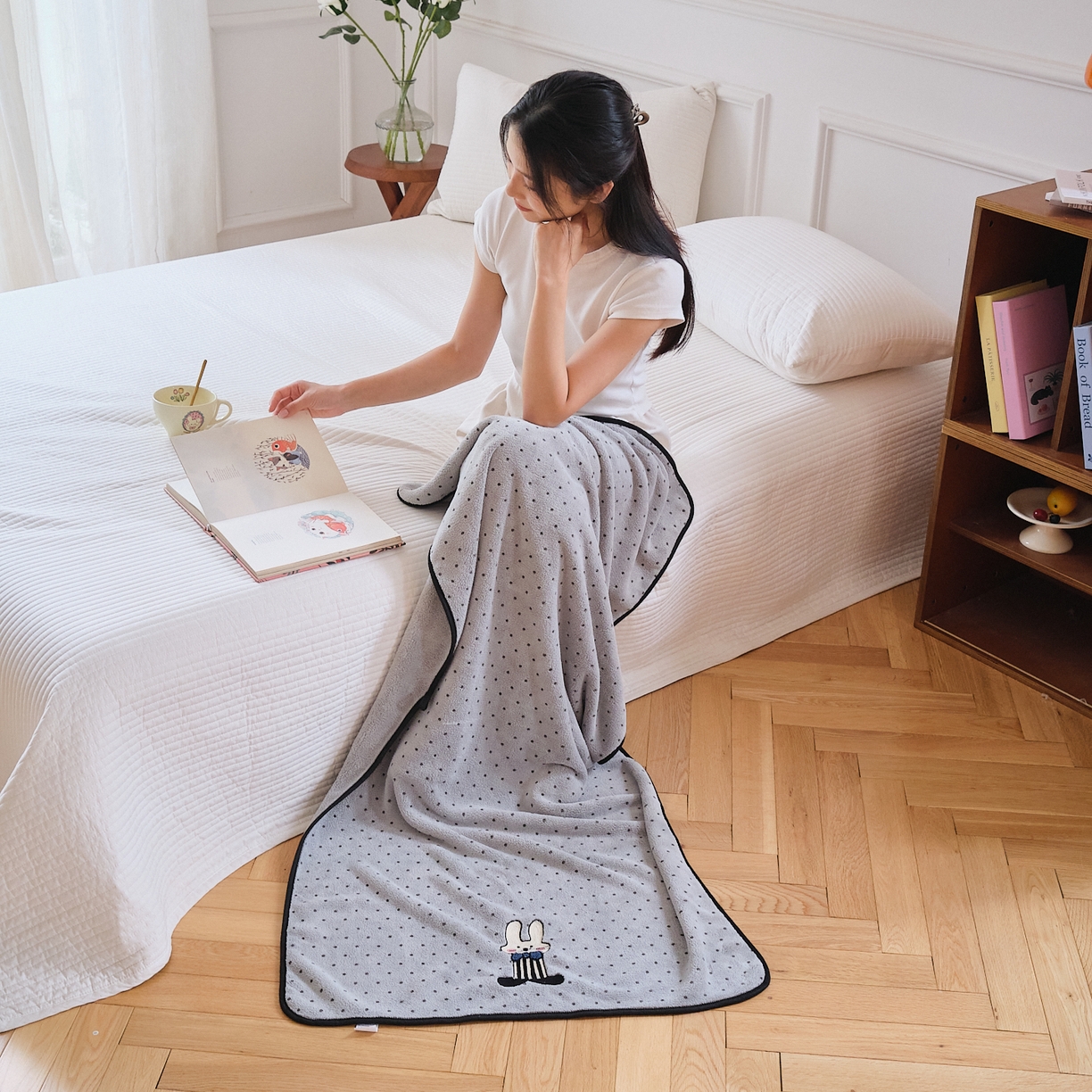 91家纺网 家纺一手货源 找家纺 沐瑟家纺 2025新款亲肤柔软珊瑚绒毛巾浴巾-点点动物系列 点点动物-可爱兔 70*140cm浴巾/条