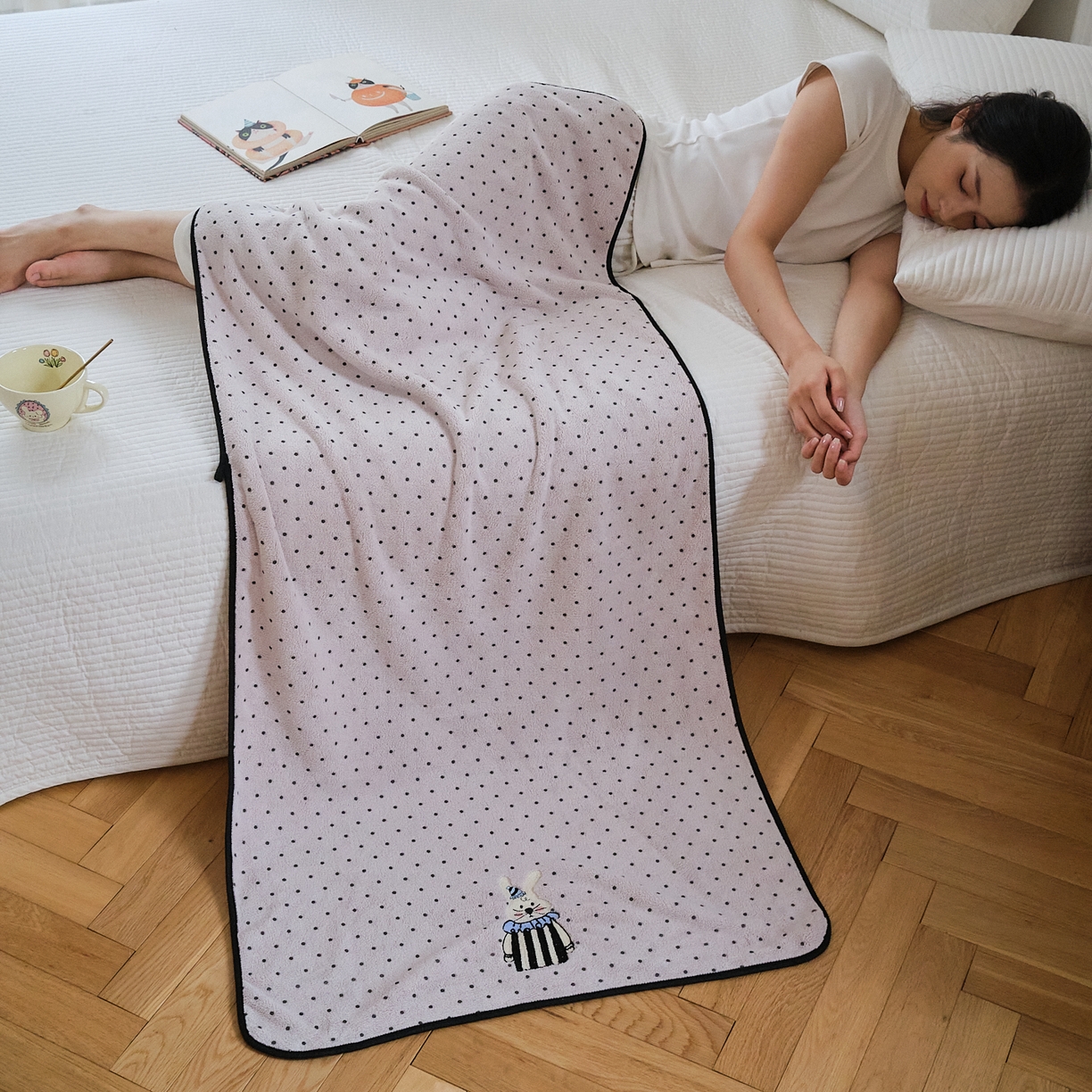 91家纺网 家纺一手货源 找家纺 （总）沐瑟家纺 2025新款亲肤柔软珊瑚绒毛巾浴巾-点点动物系列