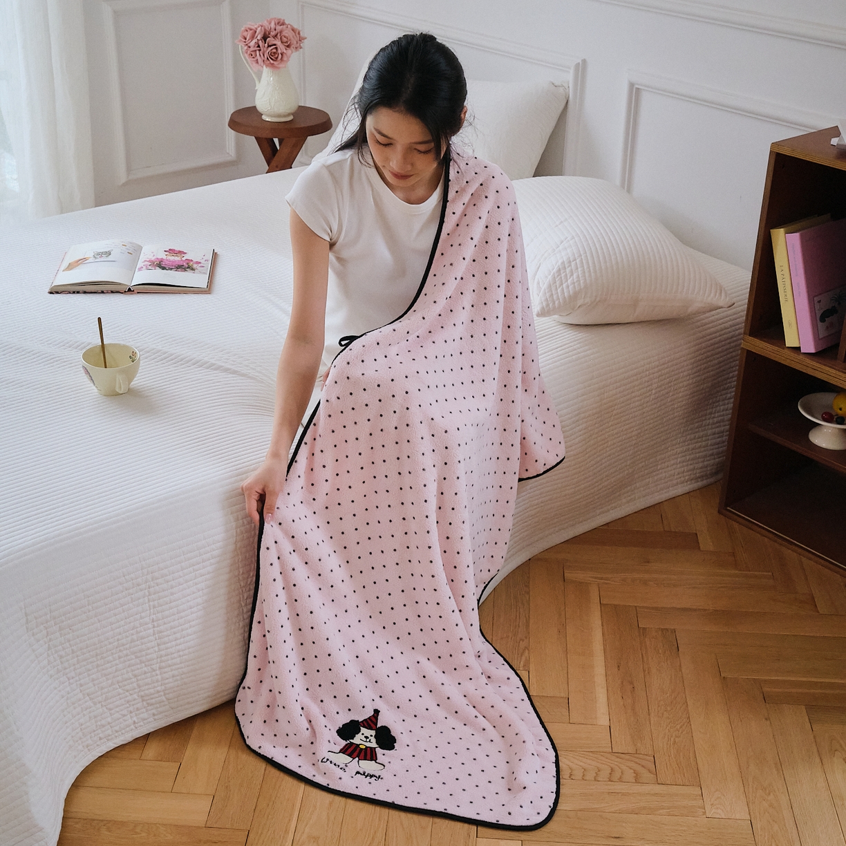 91家纺网 家纺一手货源 找家纺 沐瑟家纺 2025新款亲肤柔软珊瑚绒毛巾浴巾-点点动物系列 点点动物-粉红小狗 35*75cm毛巾/条