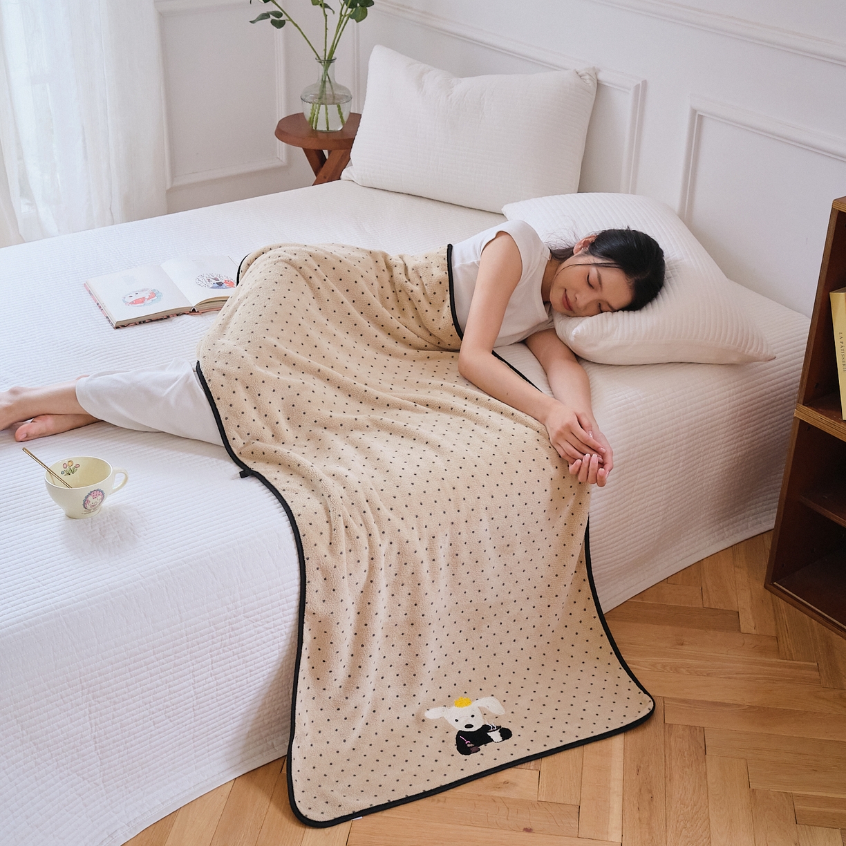 91家纺网 家纺一手货源 找家纺 沐瑟家纺 2025新款亲肤柔软珊瑚绒毛巾浴巾-点点动物系列 点点动物-咖啡狗 70*140cm浴巾/条