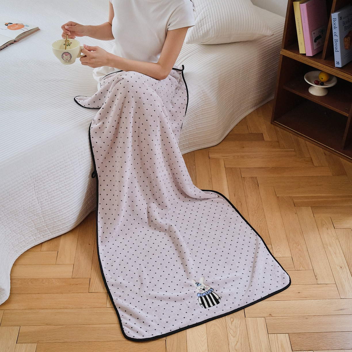 91家纺网 家纺一手货源 找家纺 沐瑟家纺 2025新款亲肤柔软珊瑚绒毛巾浴巾-点点动物系列 点点动物-粉红兔 35*75cm毛巾/条