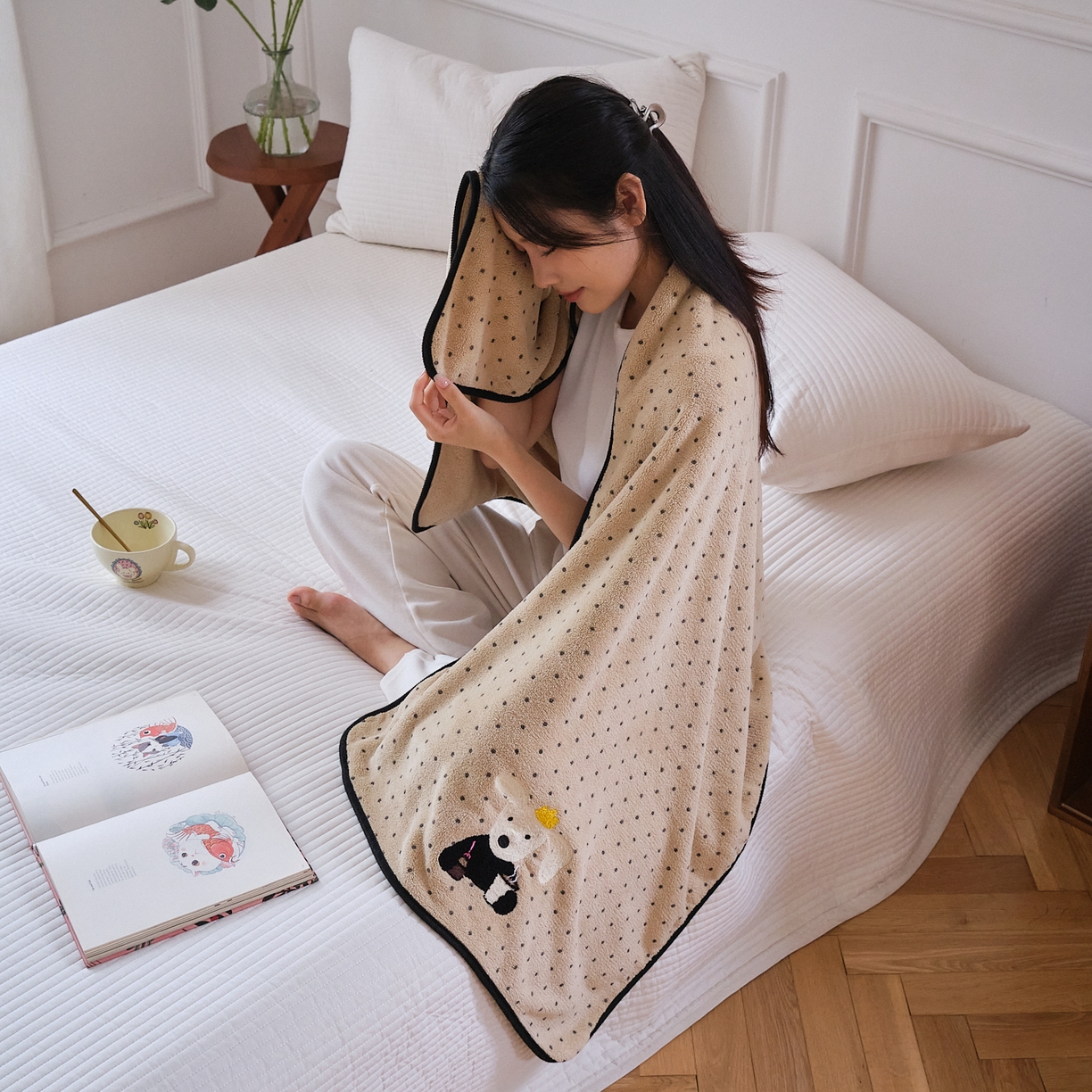 91家纺网 家纺一手货源 找家纺 沐瑟家纺 2025新款亲肤柔软珊瑚绒毛巾浴巾-点点动物系列 点点动物-咖啡狗 70*140cm浴巾/条