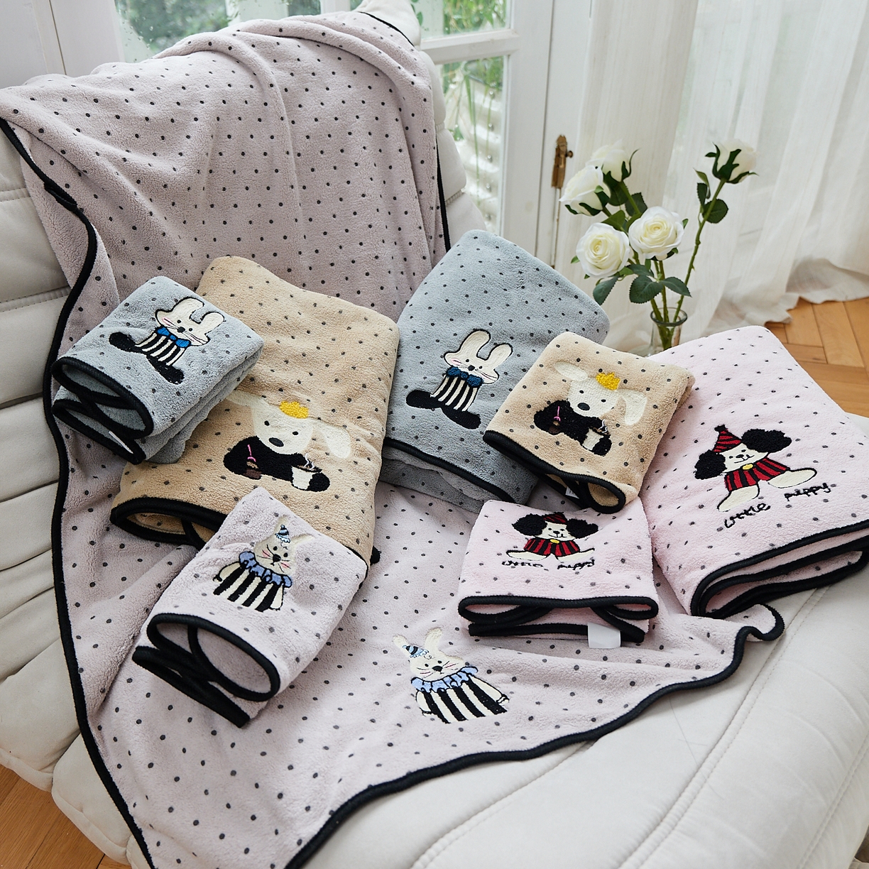 91家纺网 家纺一手货源 找家纺 沐瑟家纺 2025新款亲肤柔软珊瑚绒毛巾浴巾-点点动物系列 组合 70*140cm浴巾/条