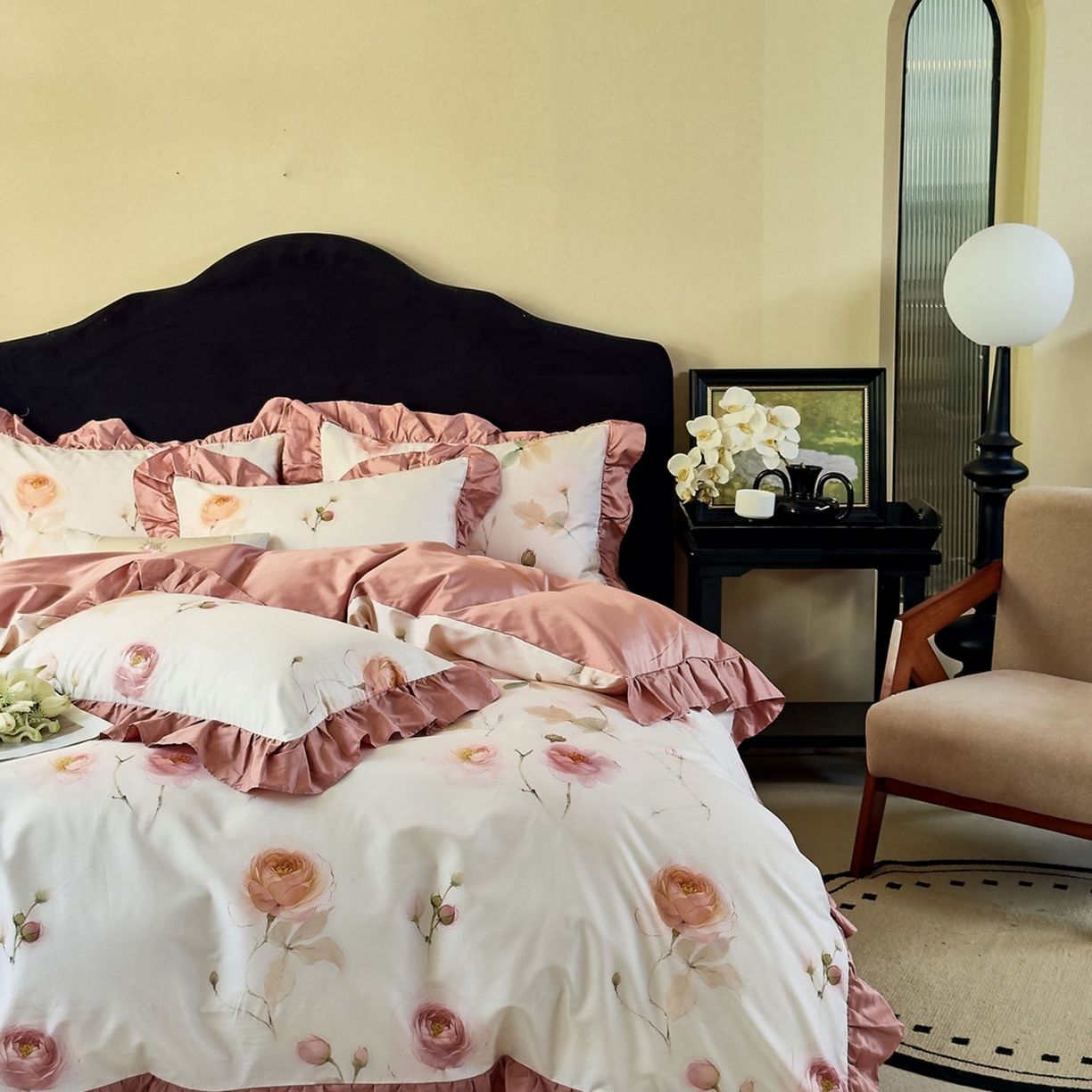 91家纺网 家纺一手货源 找家纺 由丽家纺 2025新款法式全棉贡缎花边款数码印花四件套（控价券后299起） 玛利戈德-米