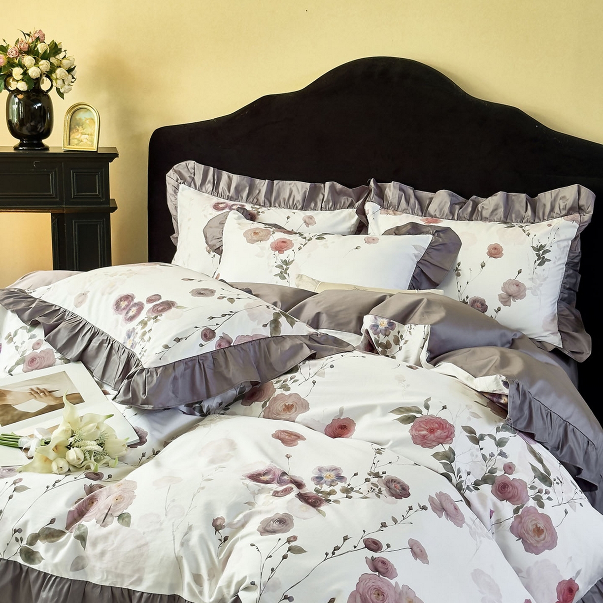 91家纺网 家纺一手货源 找家纺 由丽家纺 2025新款法式全棉贡缎花边款数码印花四件套（控价券后299起） 疏棠-紫