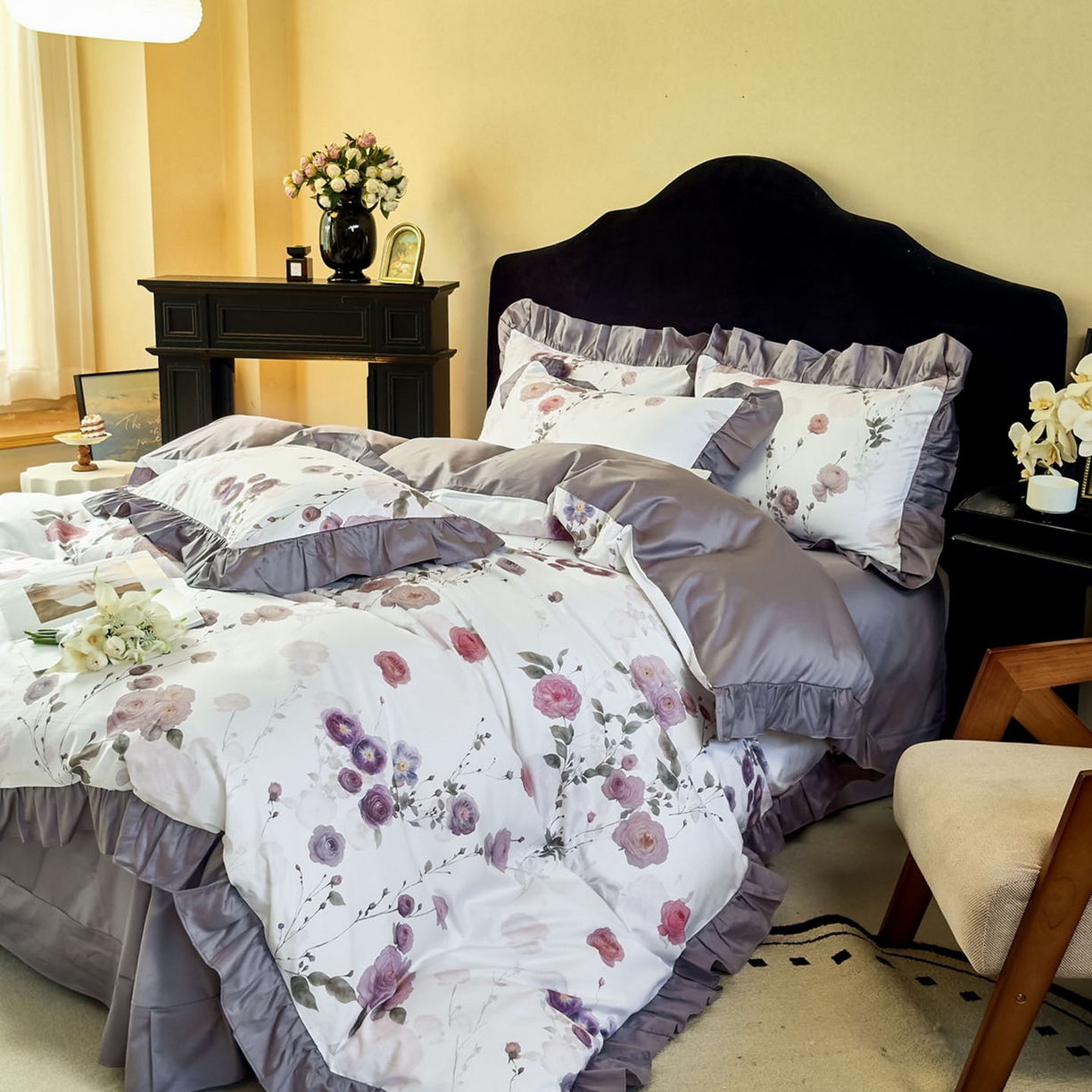 91家纺网 家纺一手货源 找家纺 由丽家纺 2025新款法式全棉贡缎花边款数码印花四件套（控价券后299起） 疏棠-紫